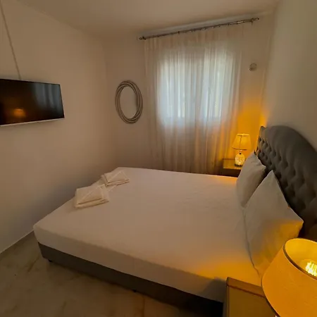 Filocsenia Luxury Apartman *