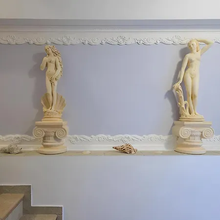 Filocsenia Luxury Apartman Cúcurosz